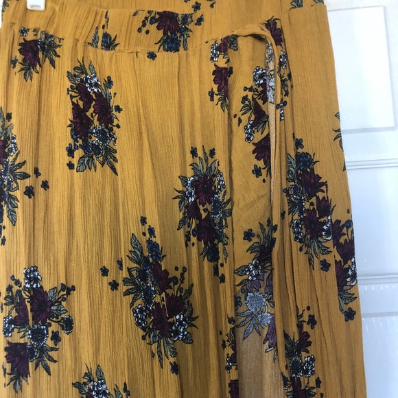 Maxi Slit Skirt - Picture 3 of 5